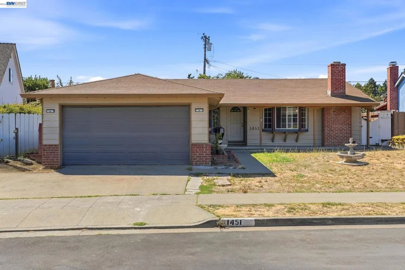 Photo 2 of 1451 Linfield Ln