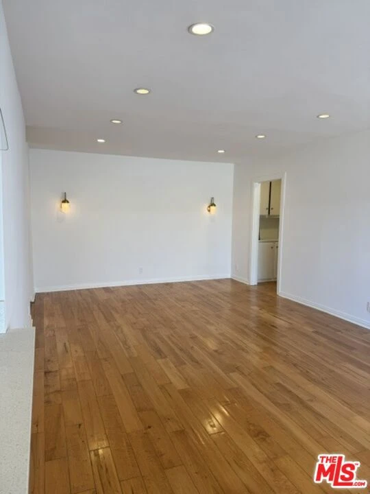Interior 2