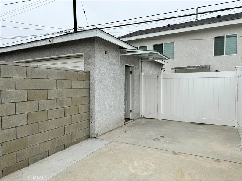 Photo 2 of 16818 E Masline Street