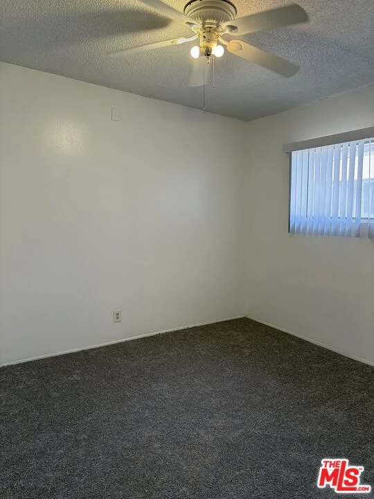 Interior 4
