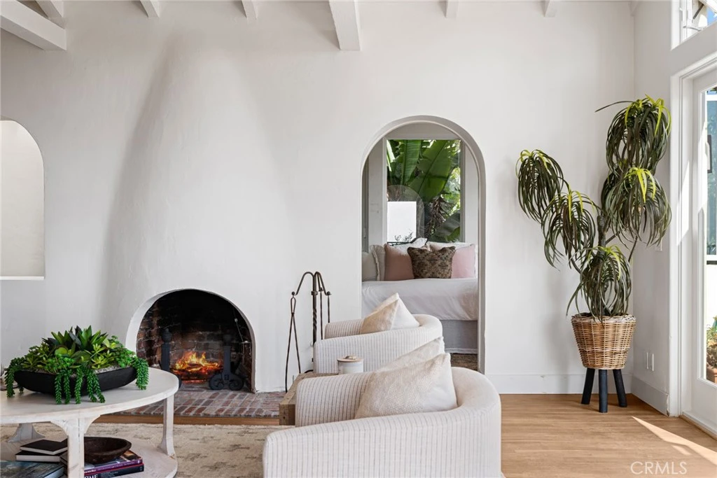 Interior 2