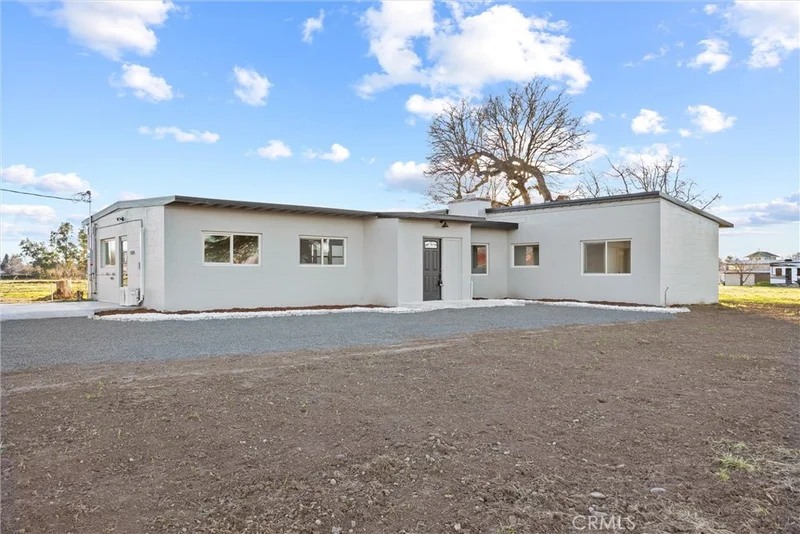Photo 2 of 25245 2nd Avenue
