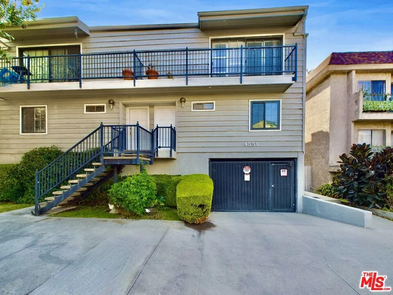 Photo 2 of 4551 Kester Avenue 1