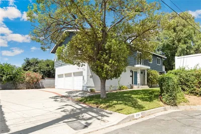 5701 Milton