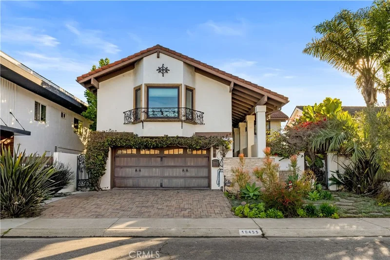 16455 Ladona Circle photo 2