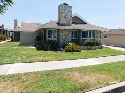 700 Ridgeway Green