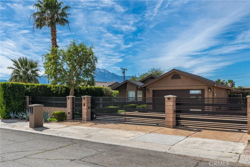 13815 Del Ray Lane photo 2