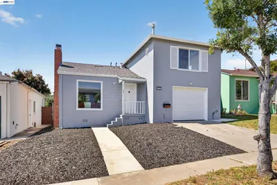 129 Drake Ave