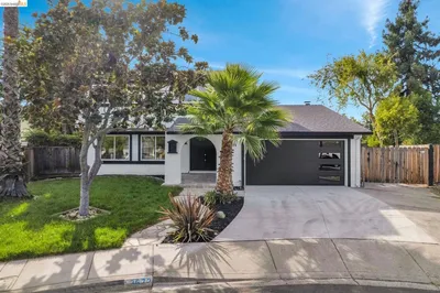 3672 Glacier Ct