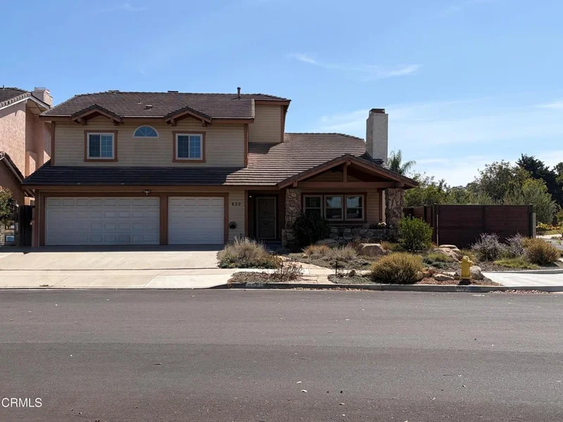 Photo 2 of 650 Lions Gate Drive
