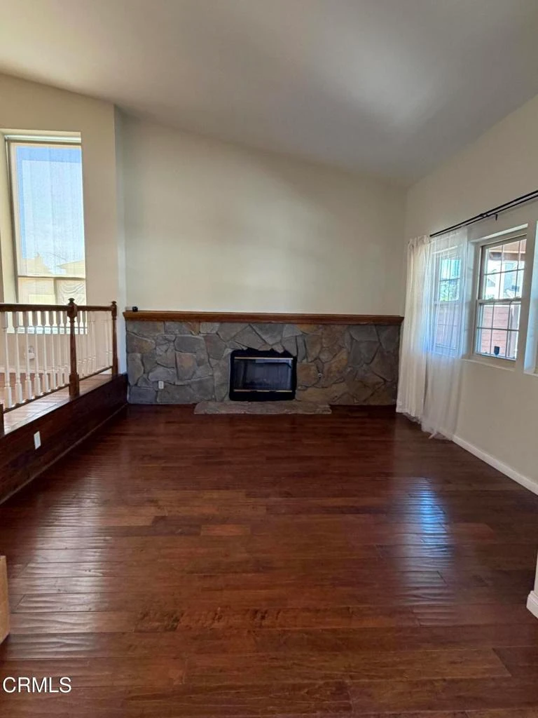 Interior 4