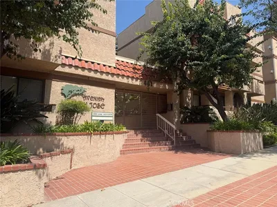 441 E San Jose 309