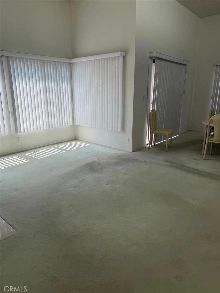 Interior 3