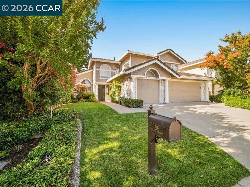 Photo 2 of 209 Walnut Creek Ct