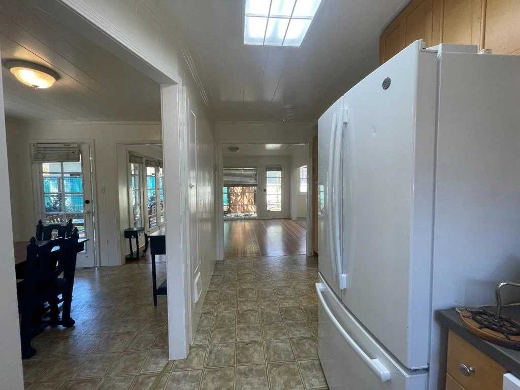 Interior 4