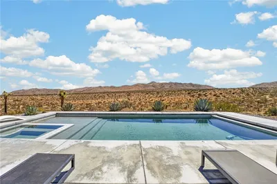 8997 Hermosa Avenue photo 2