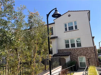 9831 La Serna 1