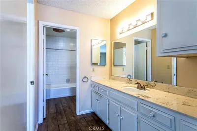 1331 Victoria Drive 18 photo 2