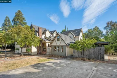 3386 Cowell Rd photo 2