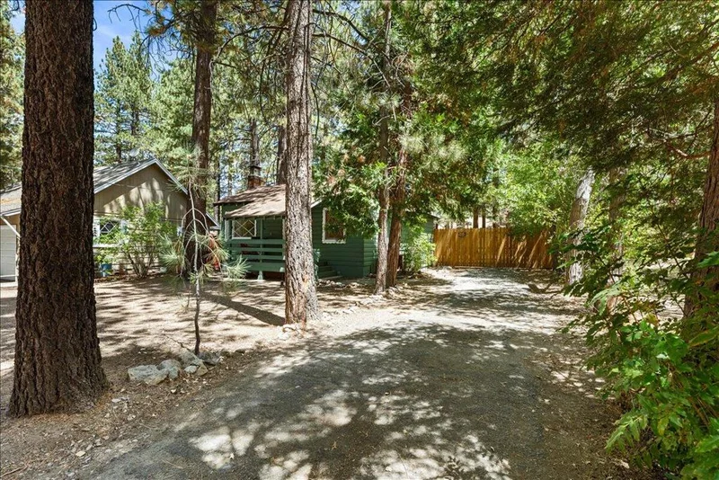 Photo 2 of 447 Chickadee Drive
