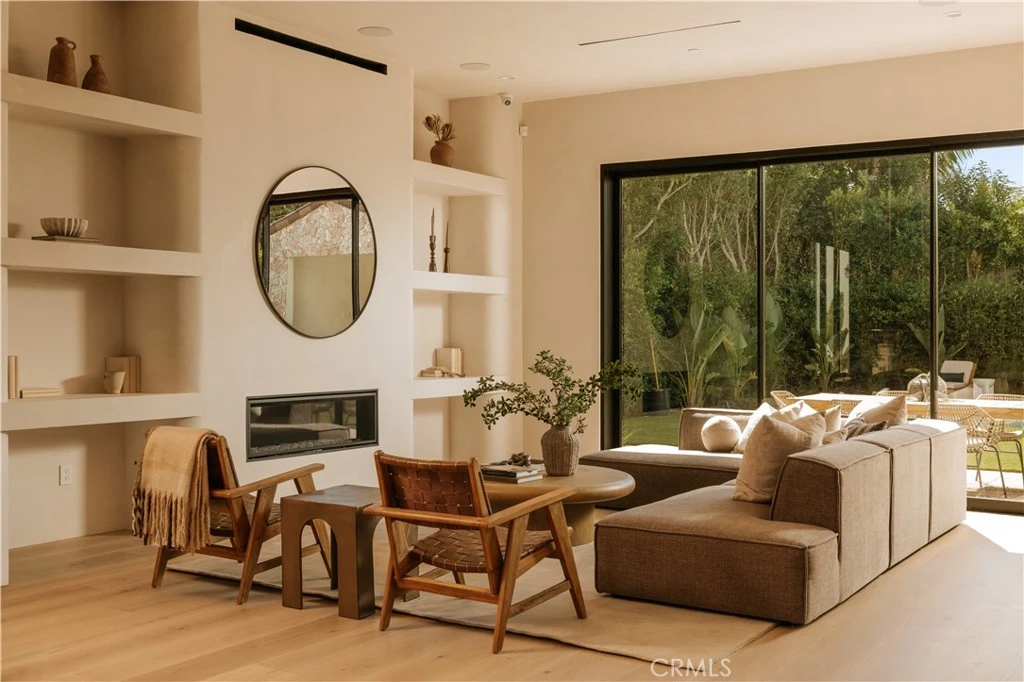 Interior 1