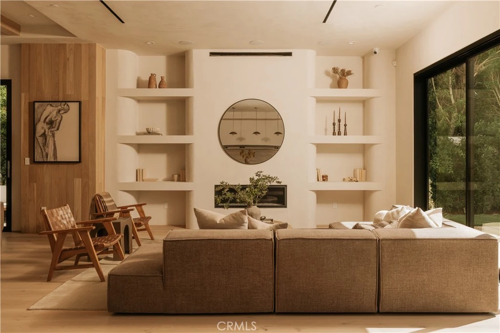 Interior 2