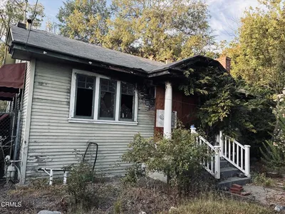 625 E Penn Street photo 2