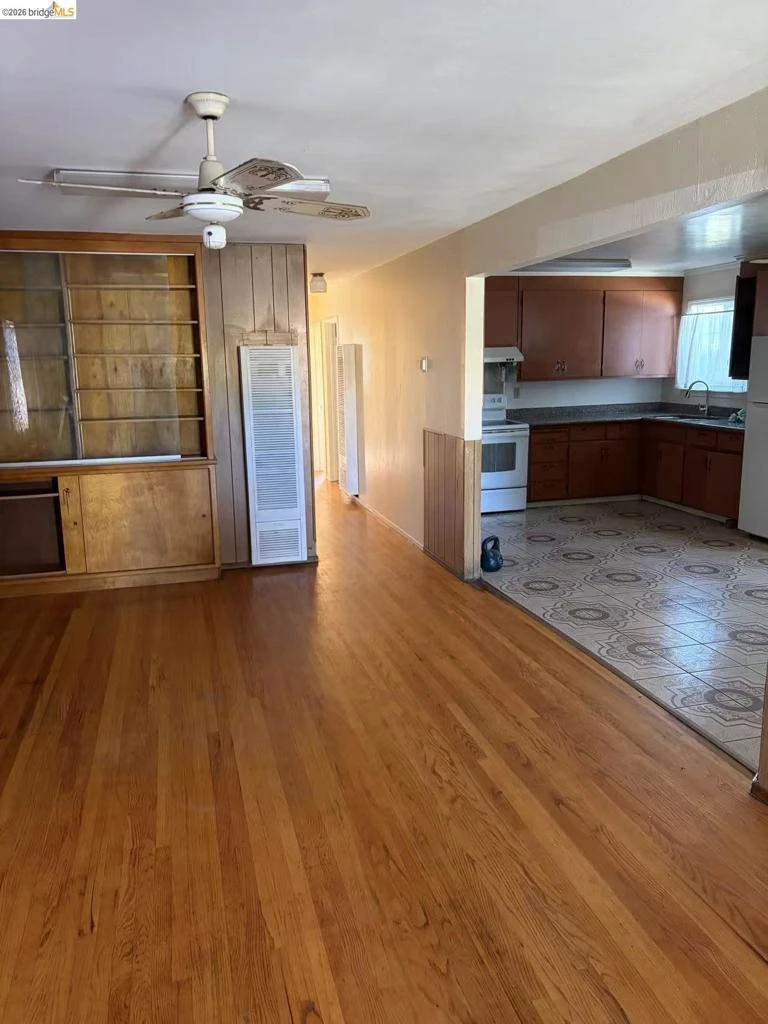Interior 2