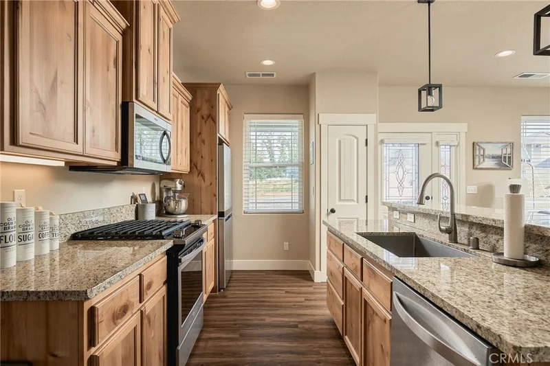 Photo 2 of 1428 Powell Lane
