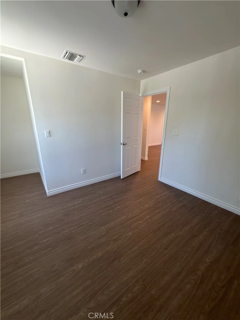 Interior 4