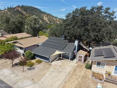 5013 Bluebird Lane photo 2