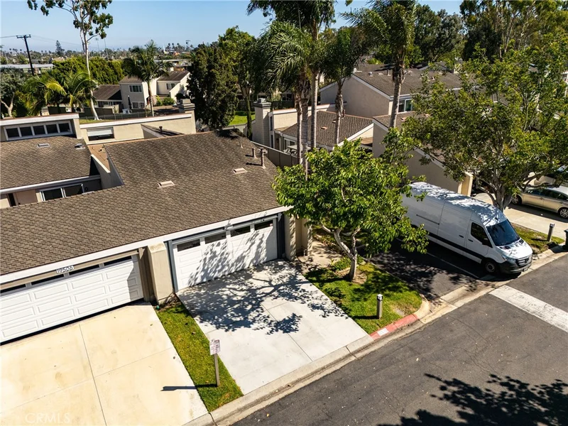 Photo 2 of 19510 Sandcastle Ln