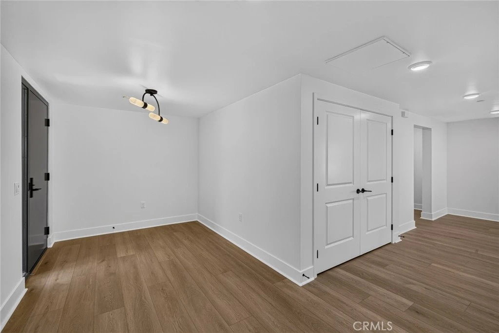Interior 3