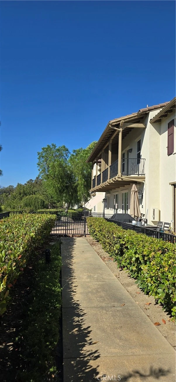 Interior 3