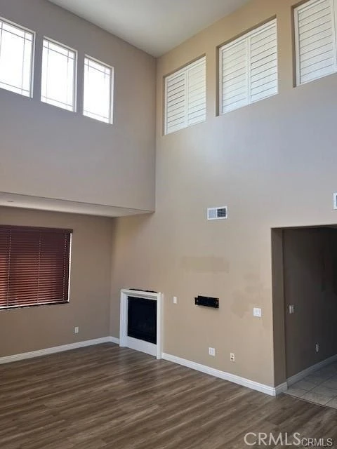 Interior 3