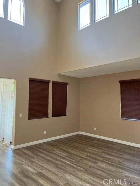 Interior 4