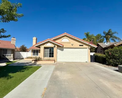 24399 Oakridge Cir