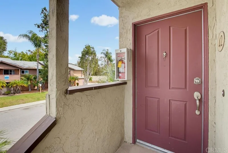 Photo 2 of 509 Calle Montecito 42