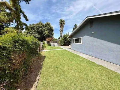1357 Pajaro Ave photo 2