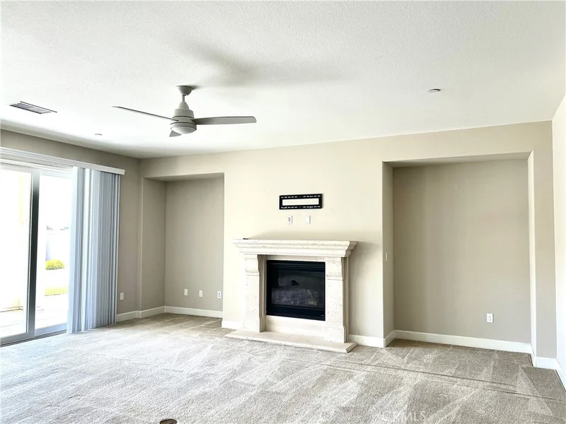 Photo 2 of 45667 Bassett Street