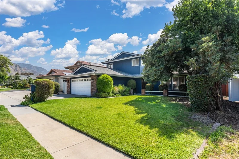 Photo 2 of 3474 Deerlane Drive