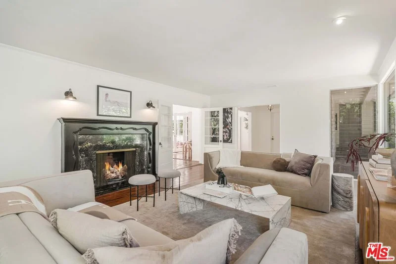 Photo 2 of 10686 Somma Way