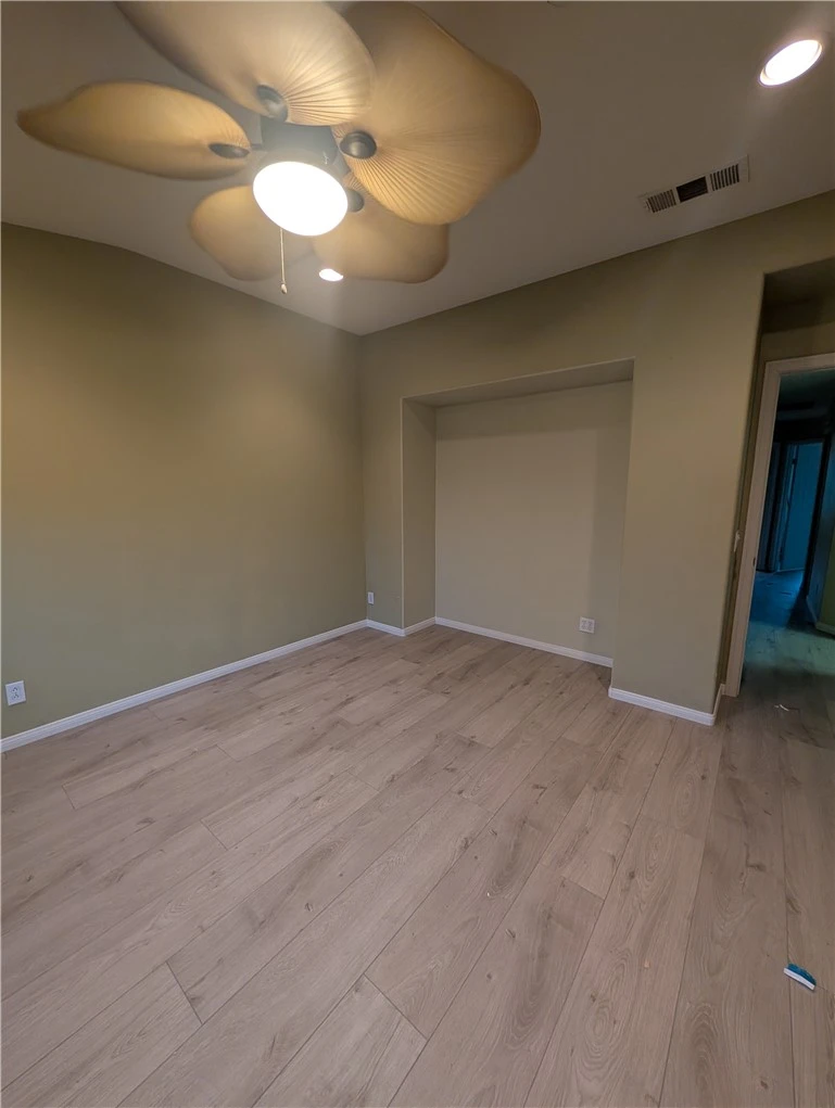 Interior 4