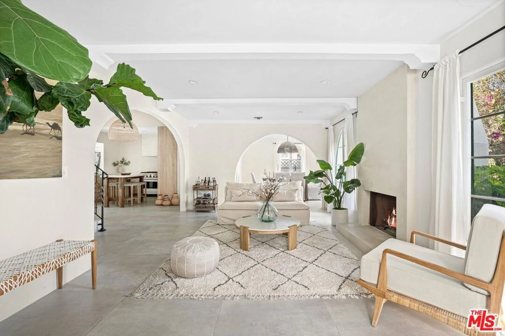 Interior 2