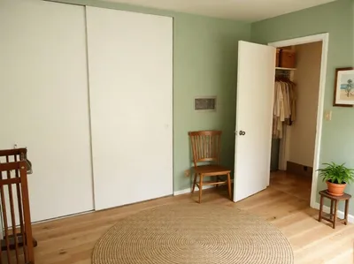 649 Villa Street photo 2