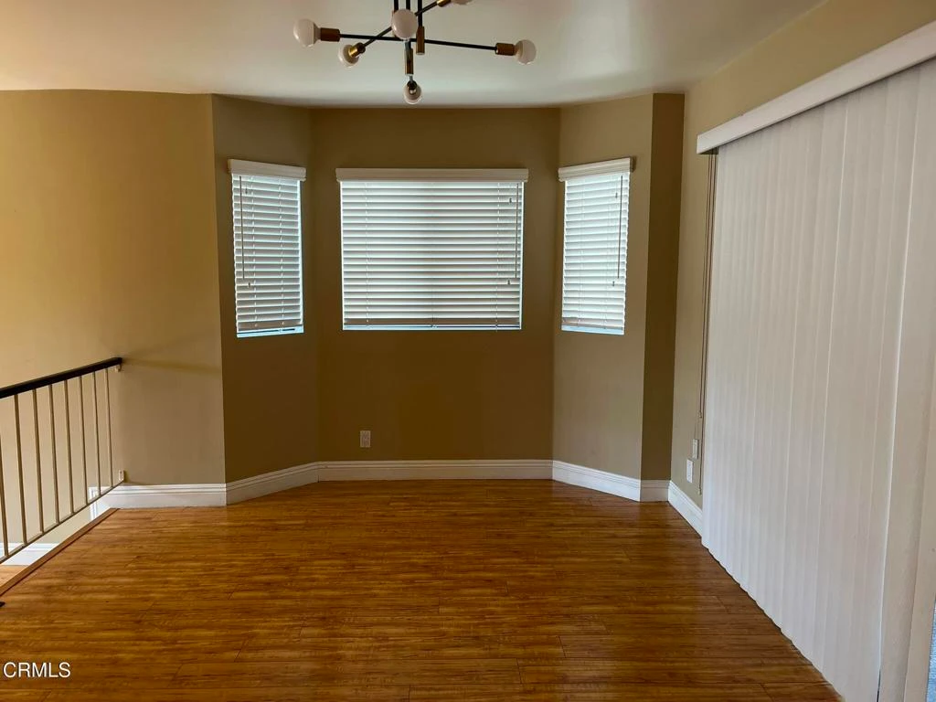 Interior 4