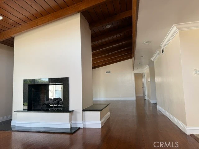 Interior 3