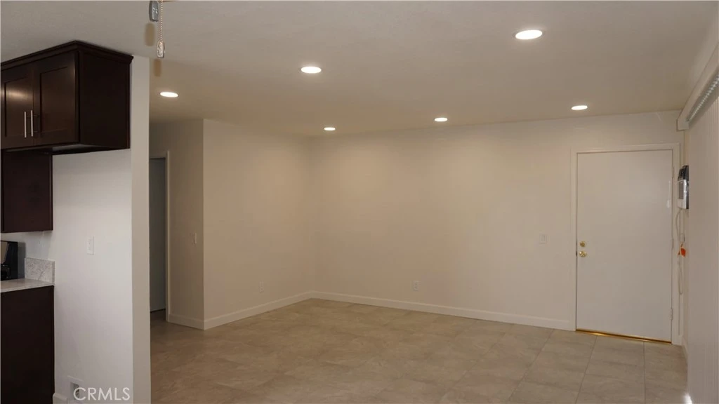 Interior 3