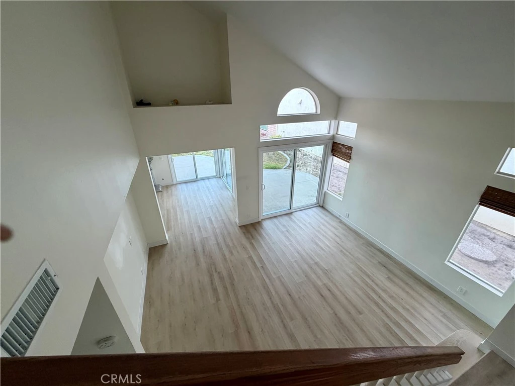 Interior 4