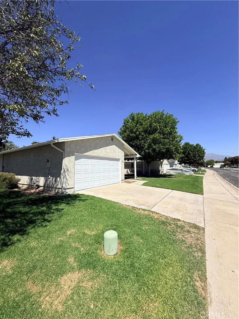 Photo 2 of 1076 Occidental Circle